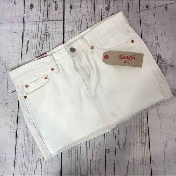 levi white skirt